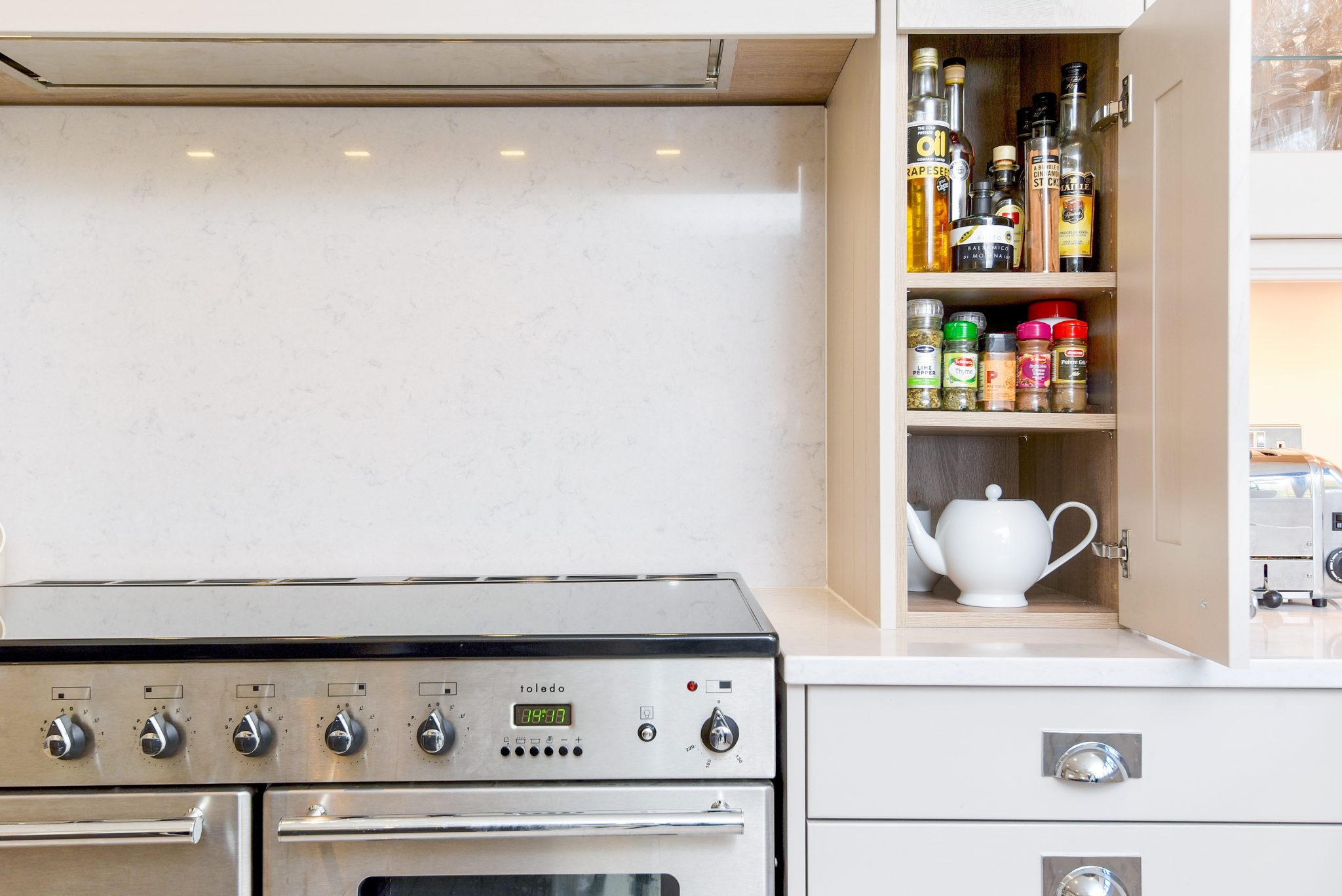Traditional Kitchen, Surrey | KCA