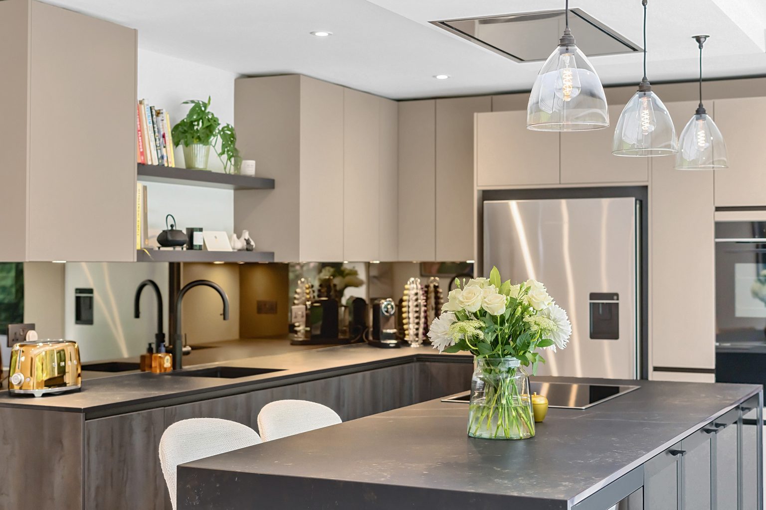 A Modern Open Plan Kitchen Designed for Connection